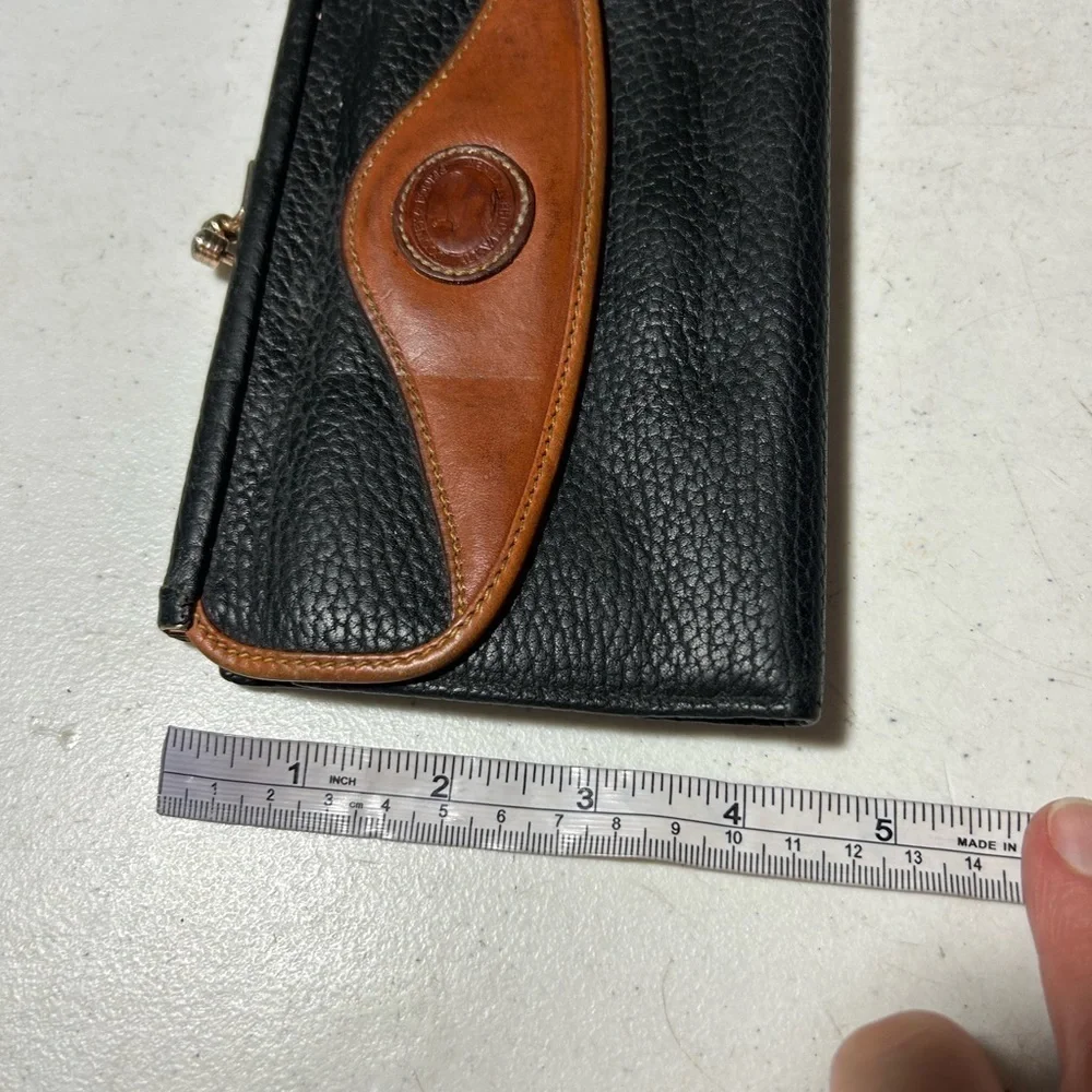 Vintage Dooney & Bourke Wallet Black Pebble Leather Clutch KISS lock